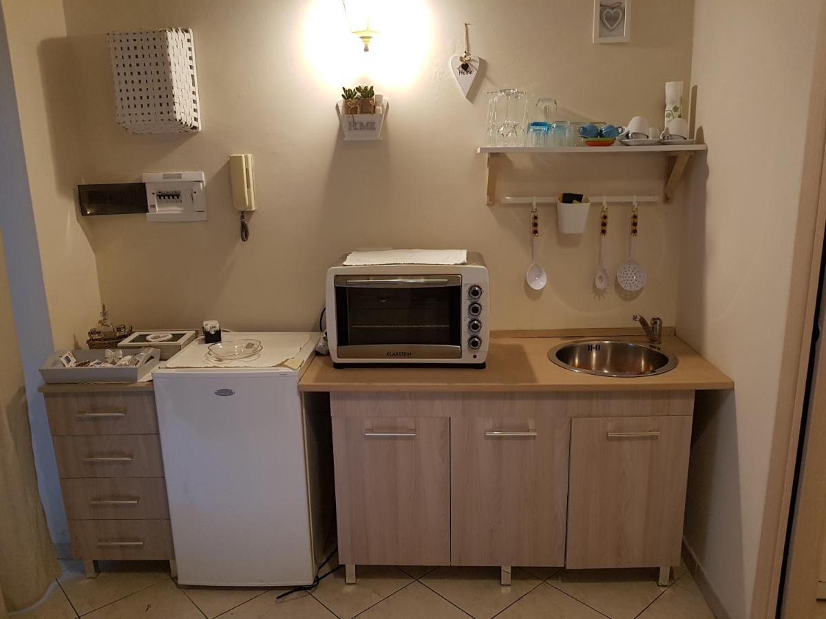 Philos - Appartements & Rooms Taranto Luaran gambar