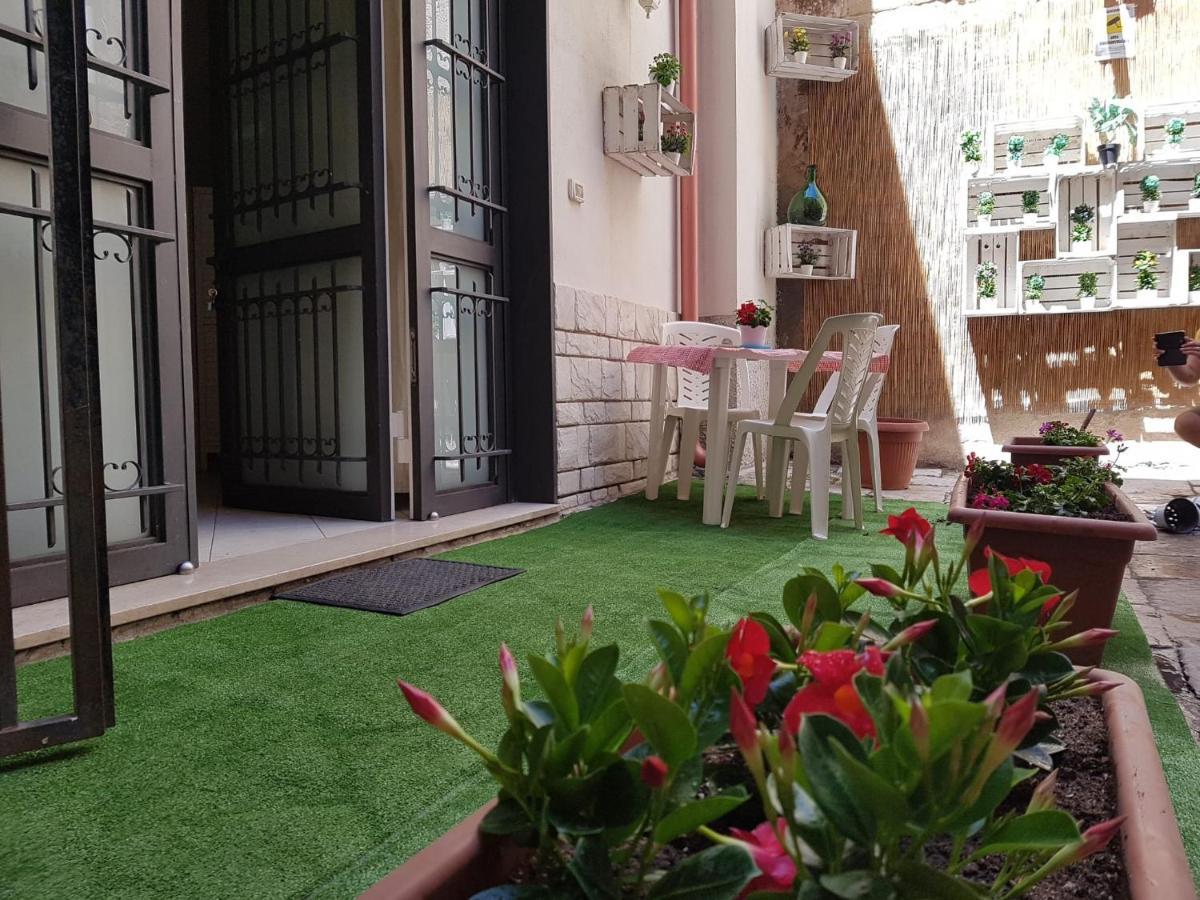 Philos - Appartements & Rooms Taranto Luaran gambar