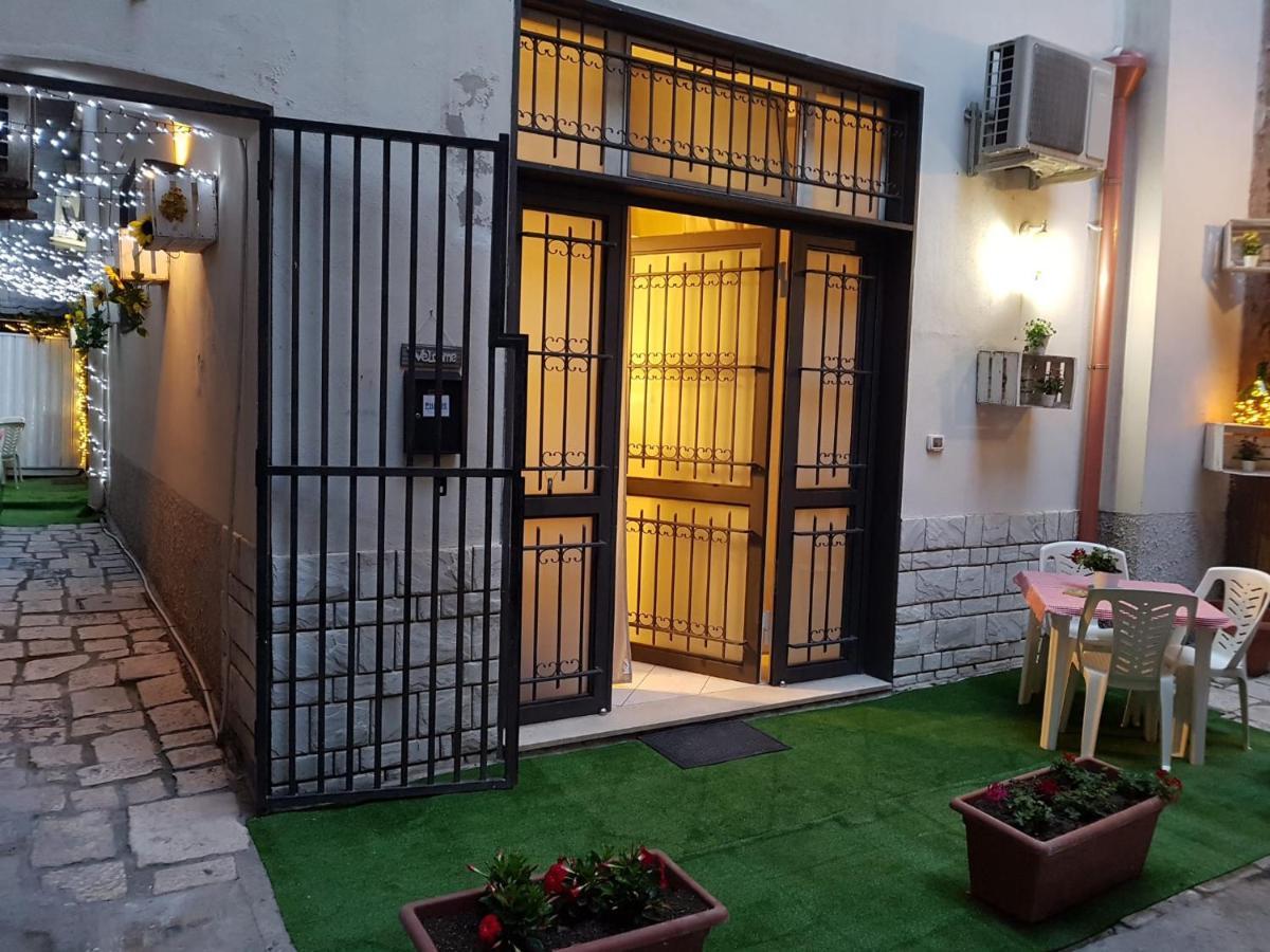 Philos - Appartements & Rooms Taranto Luaran gambar